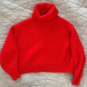 Acrylic/wool sweater cropped with high neck